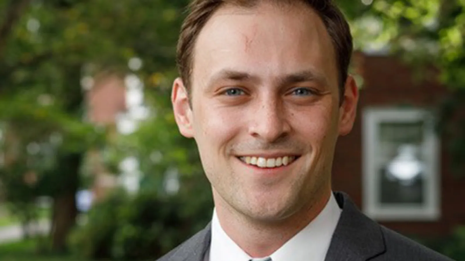 Alumnist John Conlon